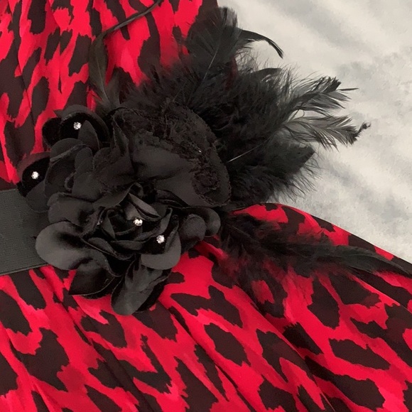 White House| Black Market Cocktail dress - Picture 3 of 3